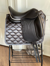 Load image into Gallery viewer, MAYGAN single flap dressage saddle
