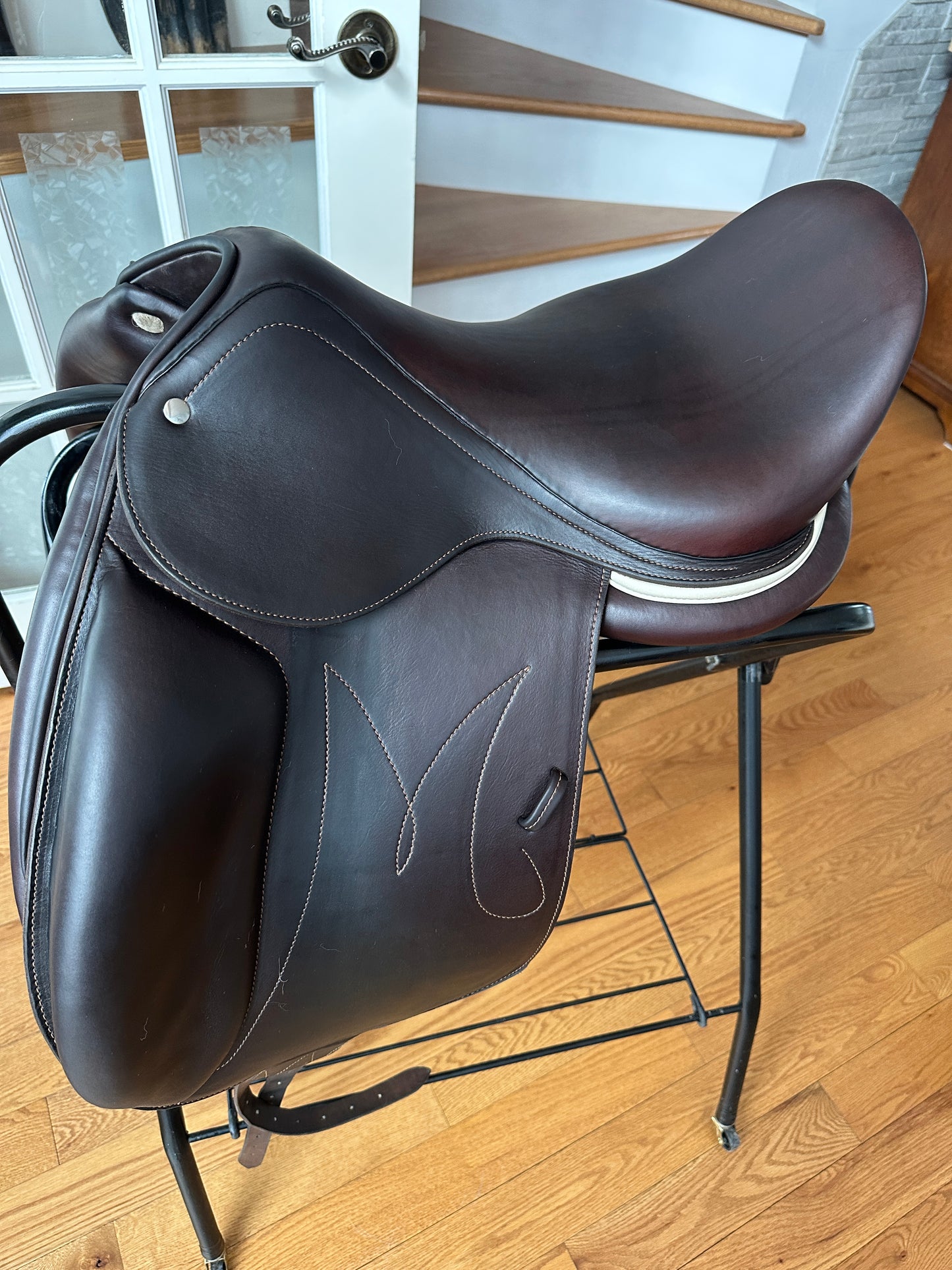 Use Saddle MAYGAN 17,5" dressage