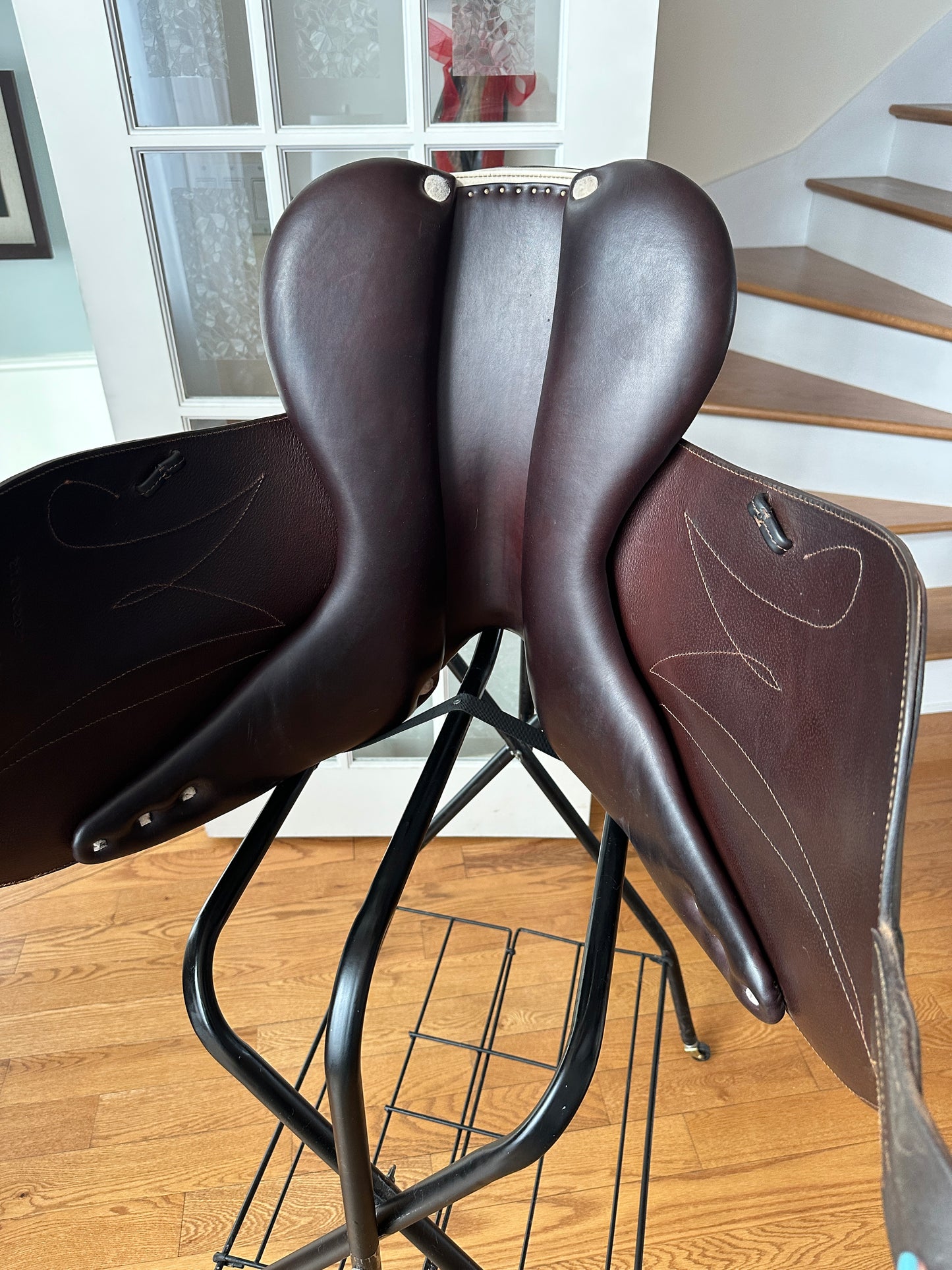 Use Saddle MAYGAN 17,5" dressage