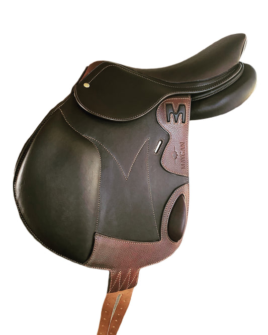 MAYGAN mono flap jumping saddle